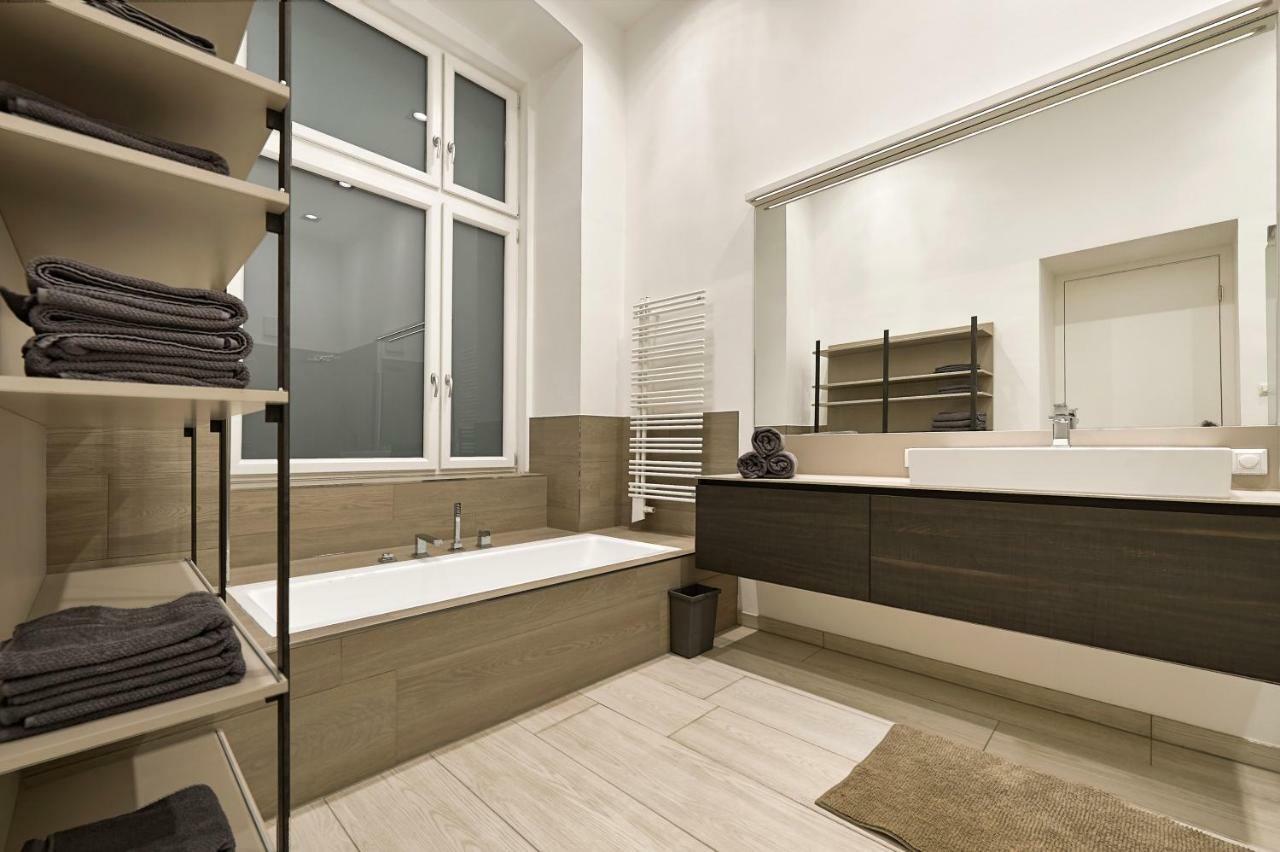 Central Luxury Apartment เวียนนา ภายนอก รูปภาพ