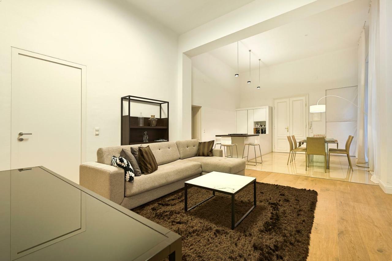 Central Luxury Apartment เวียนนา ภายนอก รูปภาพ
