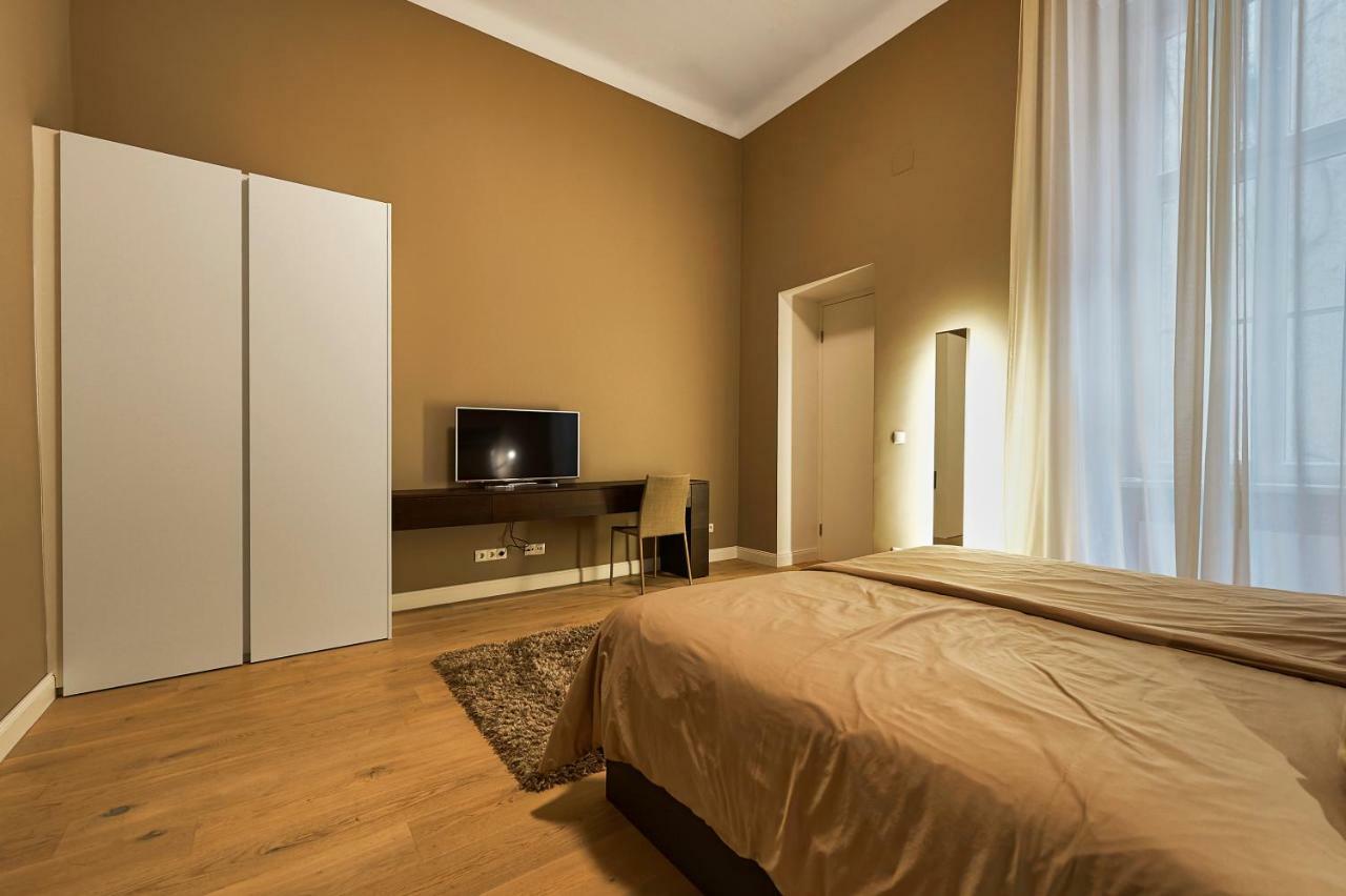 Central Luxury Apartment เวียนนา ภายนอก รูปภาพ